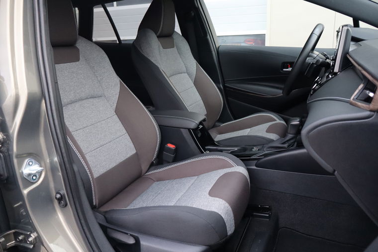 Toyota Corolla Touring Sports