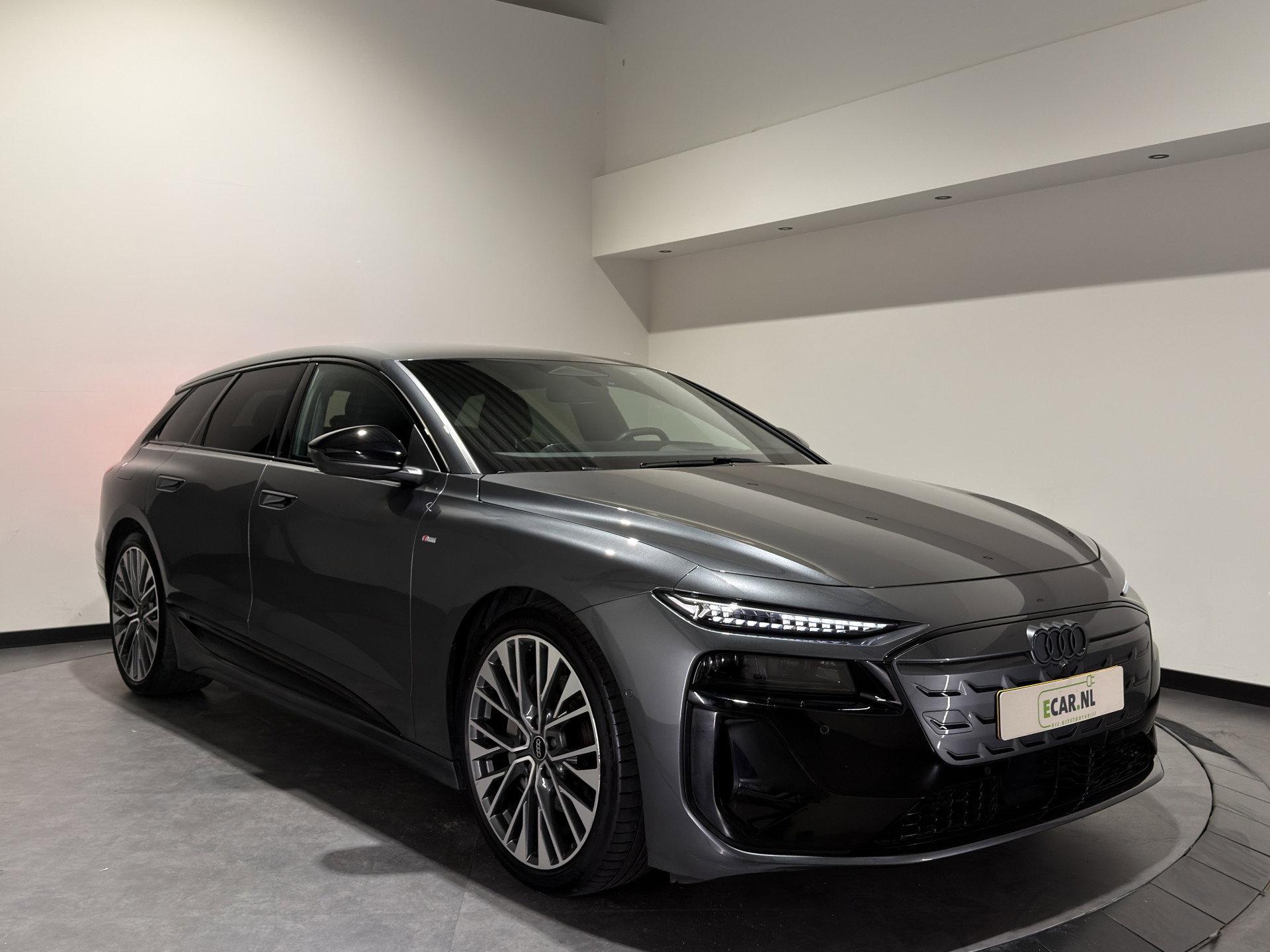 Foto van Audi A6 Avant e-tron