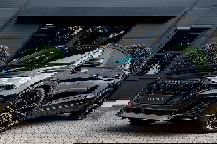 Foto van Audi Q8