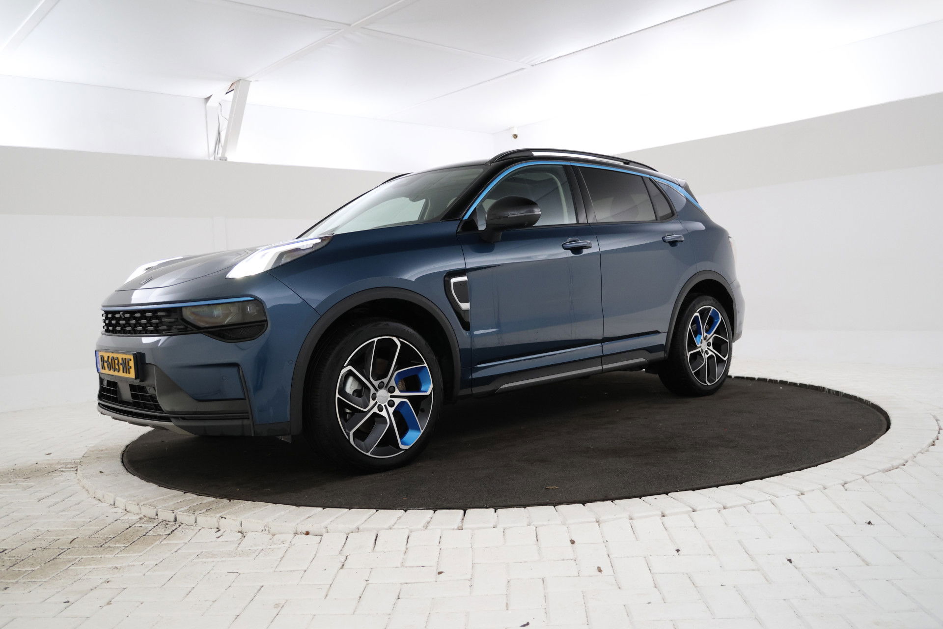 Foto van Lynk & Co 01