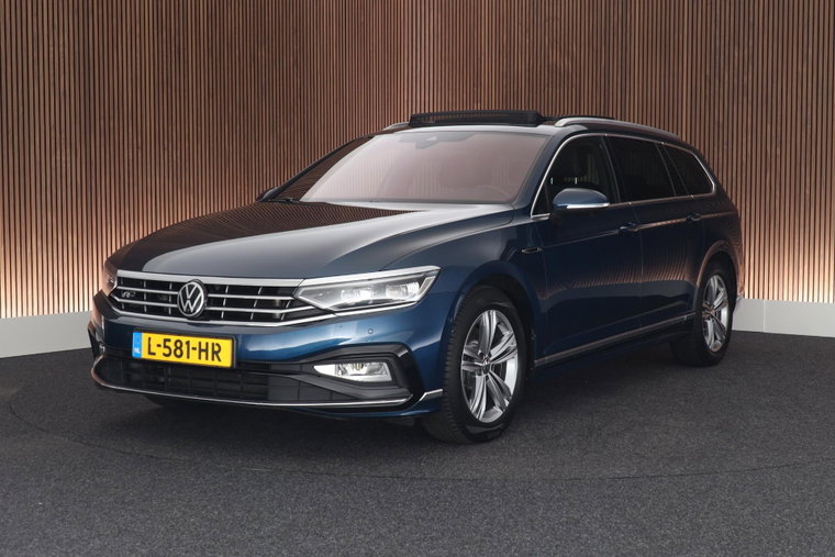 Volkswagen Passat foto 1