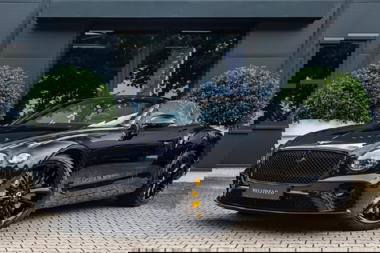 Foto van Bentley Continental GTC