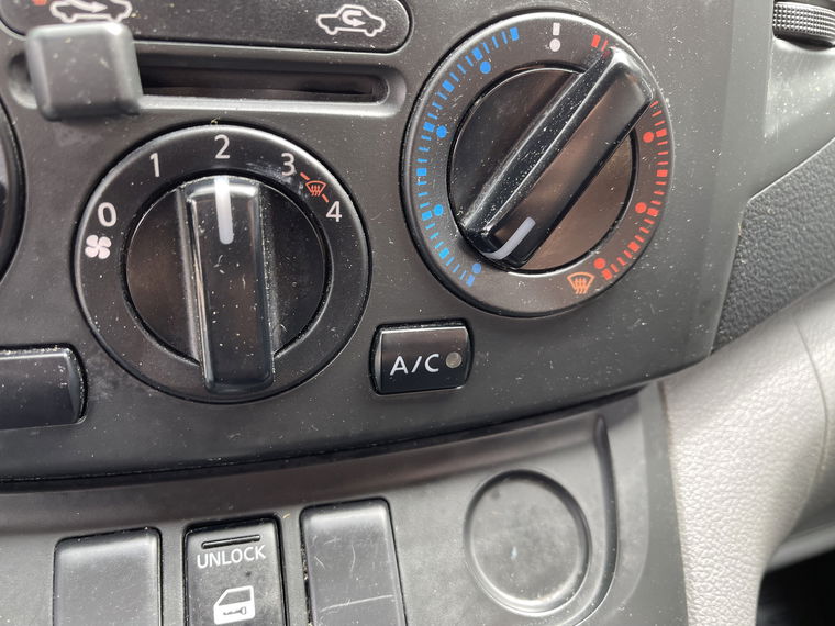 Nissan NV200