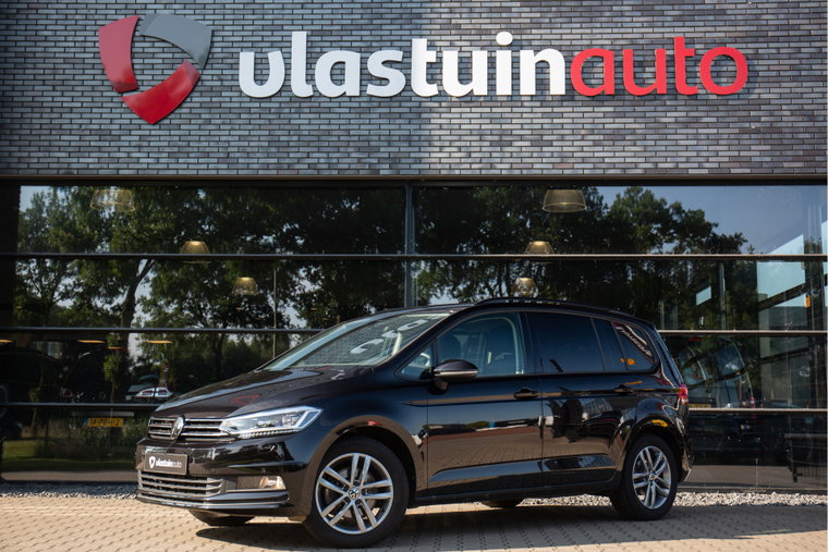 Volkswagen Touran foto 1