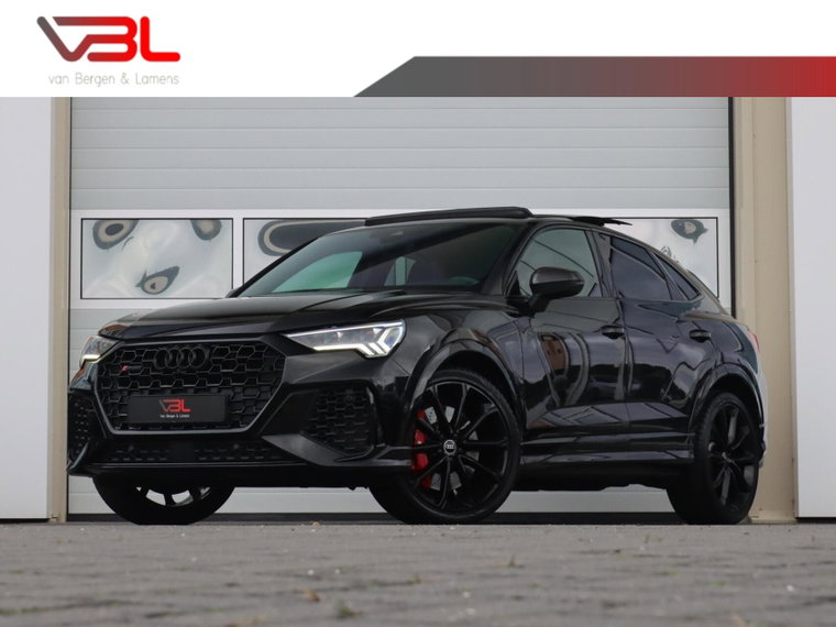 Foto van Audi RSQ3