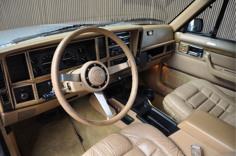 Jeep Wagoneer