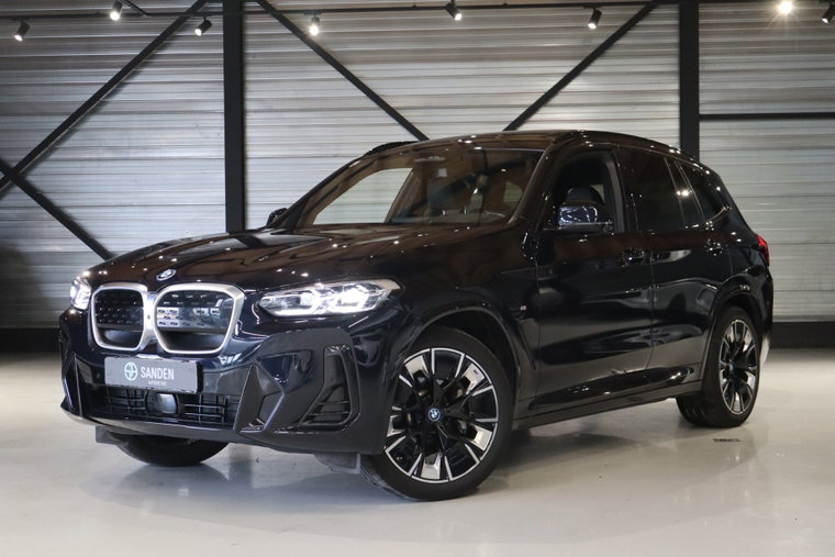 Foto van BMW iX3