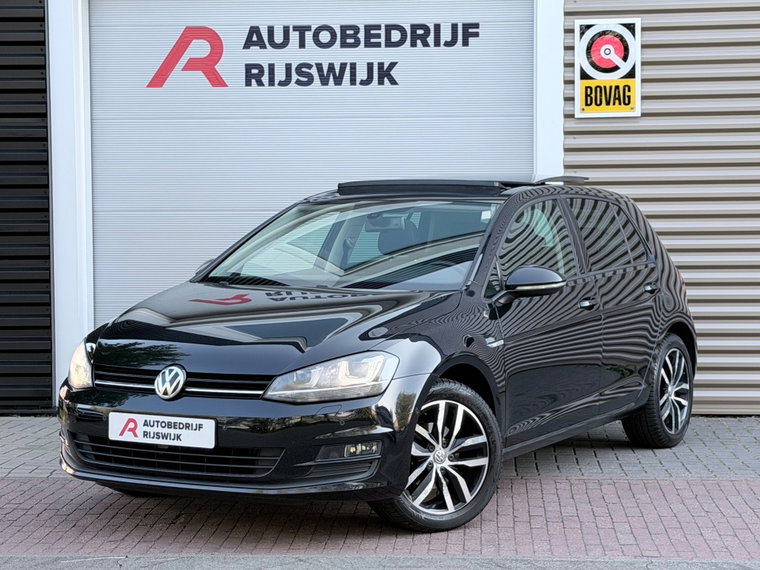 Volkswagen Golf foto 1