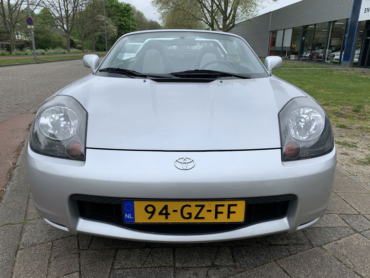 Toyota MR2