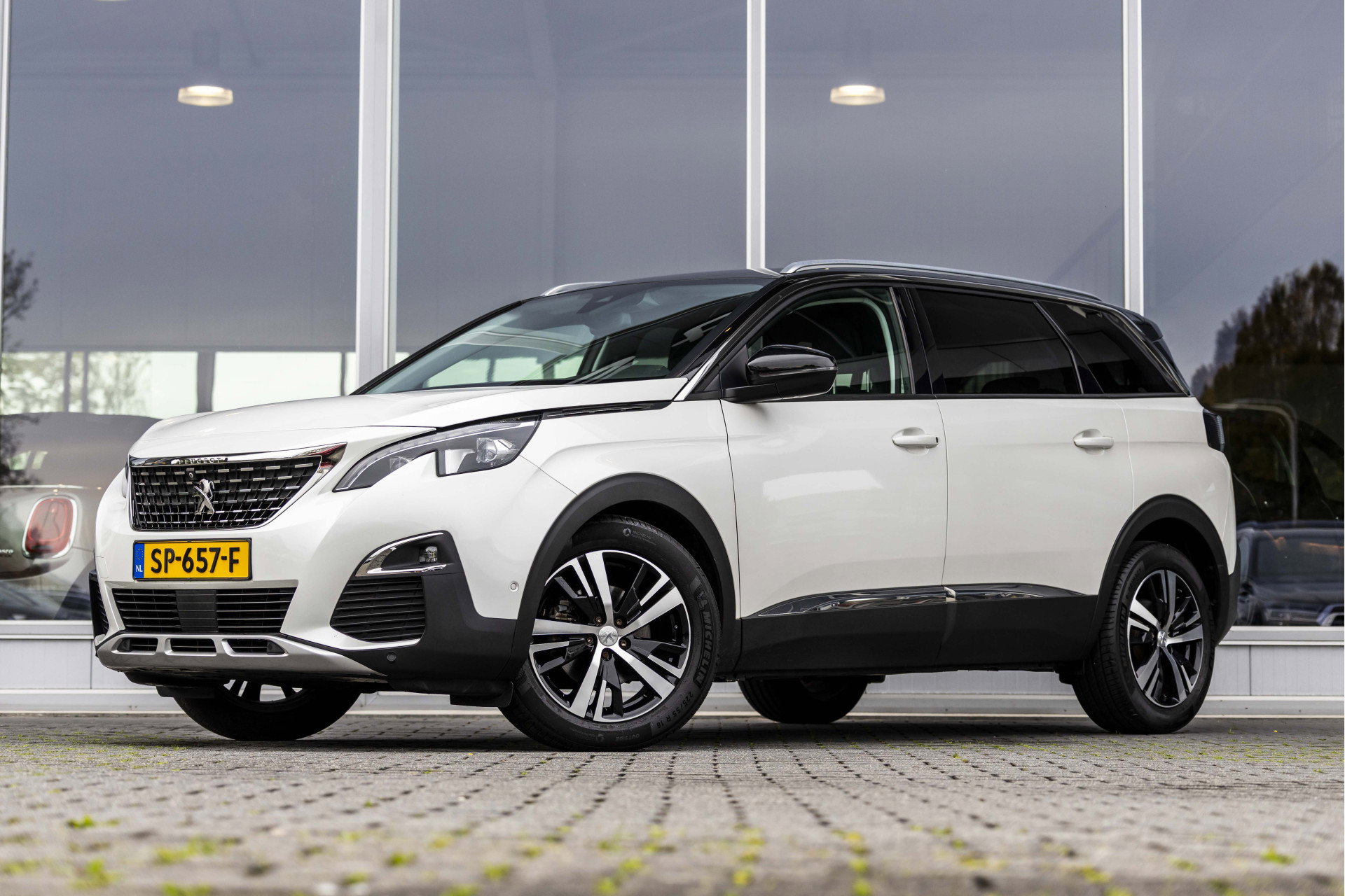 Foto van Peugeot 5008