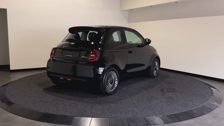 Fiat 500E
