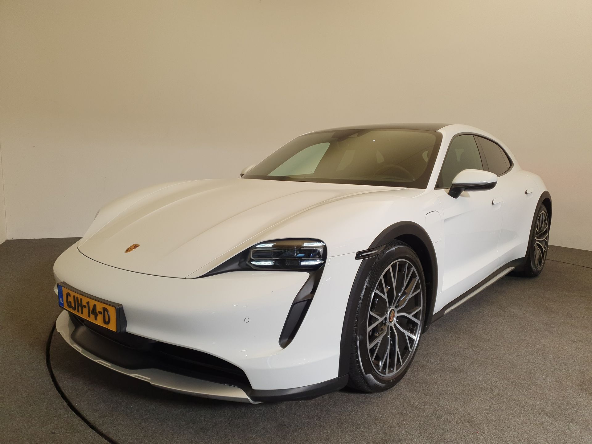 Foto van Porsche Taycan
