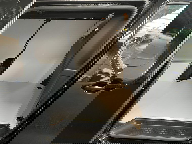 Peugeot e-Expert