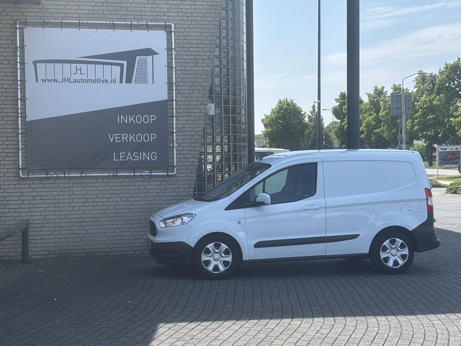 Foto van Ford Transit Courier