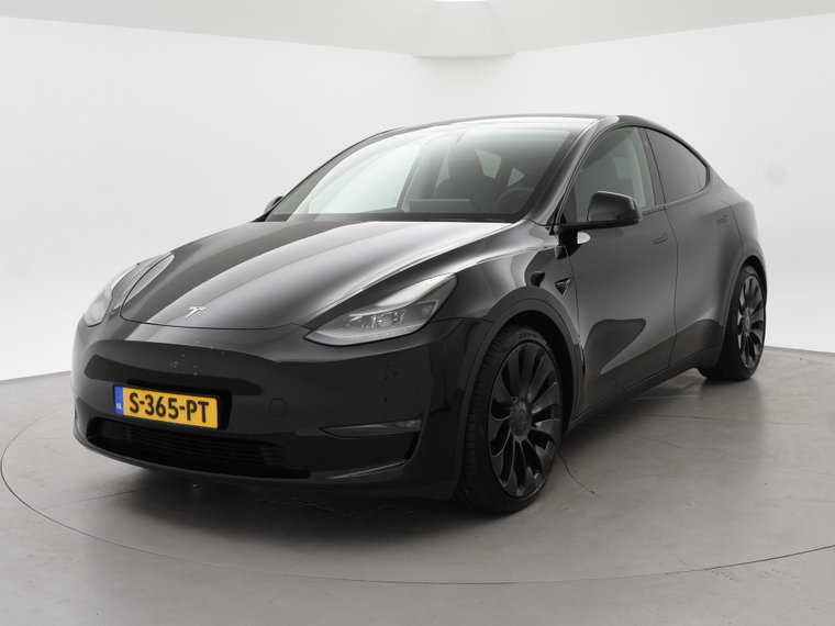 Tesla Model Y foto 1
