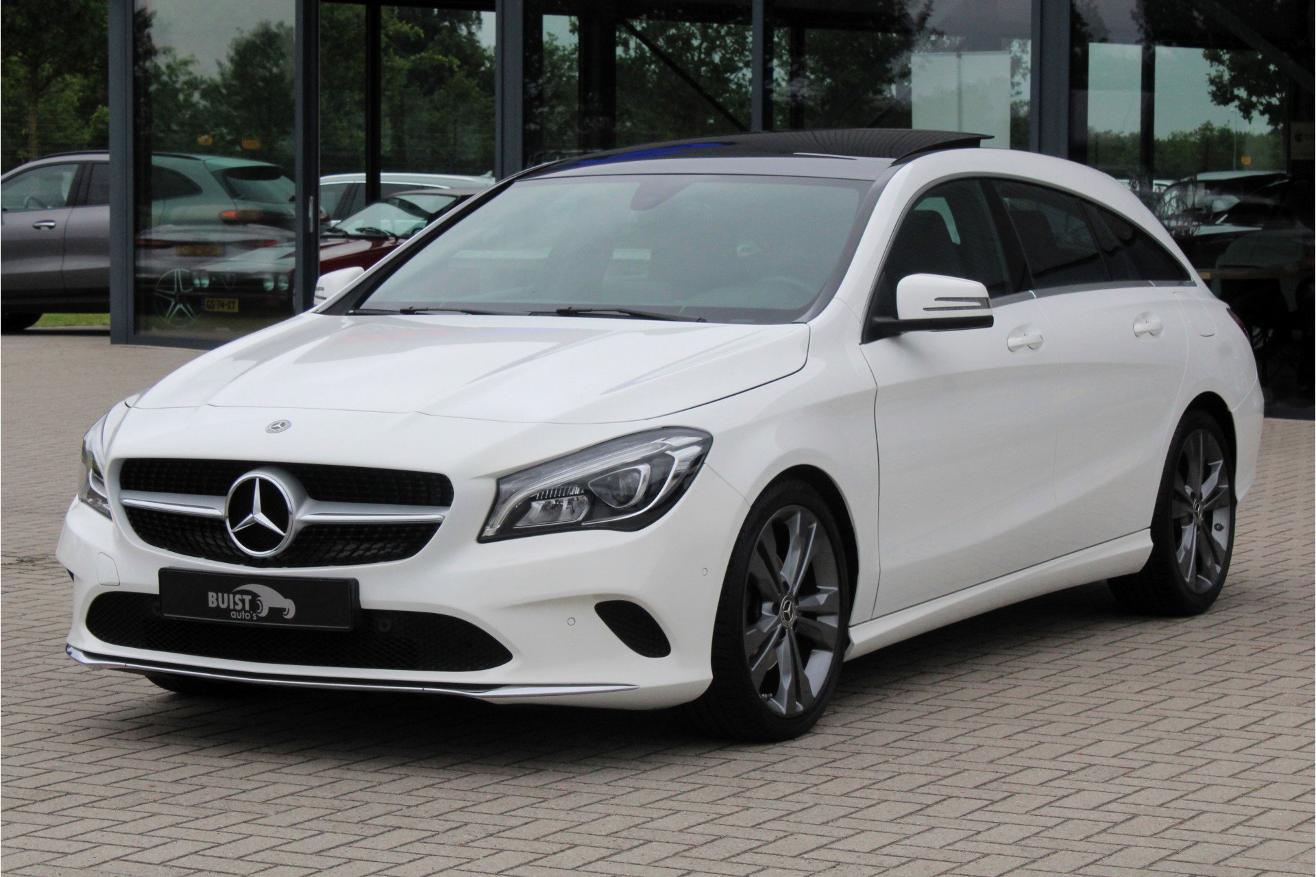 Foto van Mercedes-Benz CLA