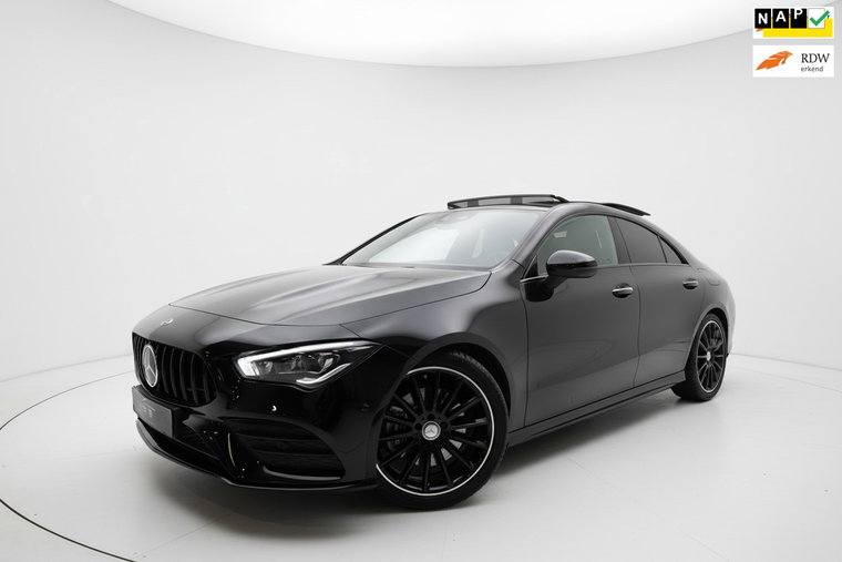 Mercedes-Benz CLA foto 1