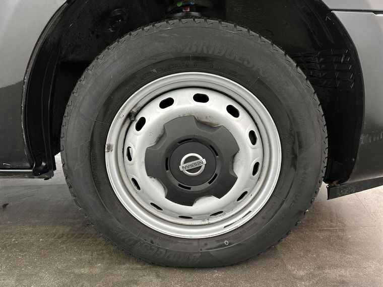 Nissan NV300