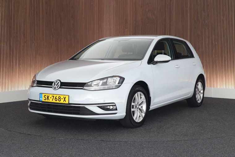 Volkswagen Golf foto 1