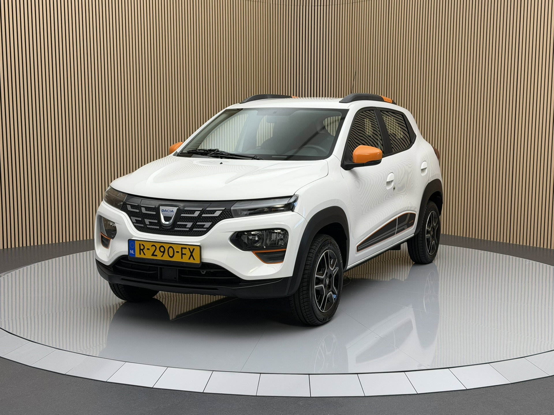 Foto van Dacia Spring