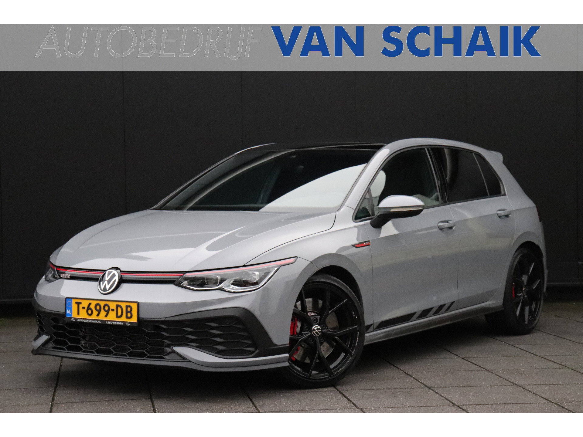 Foto van Volkswagen Golf GTI  2.0 TSI Clubsport | IQ Light + | Pano | Matrix | 300PK