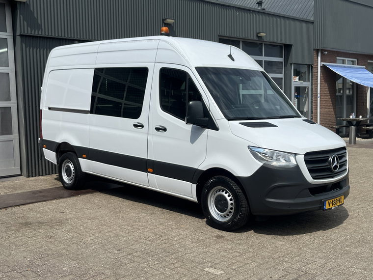 Mercedes-Benz Sprinter foto 1