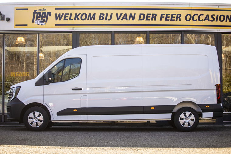 Nissan Interstar