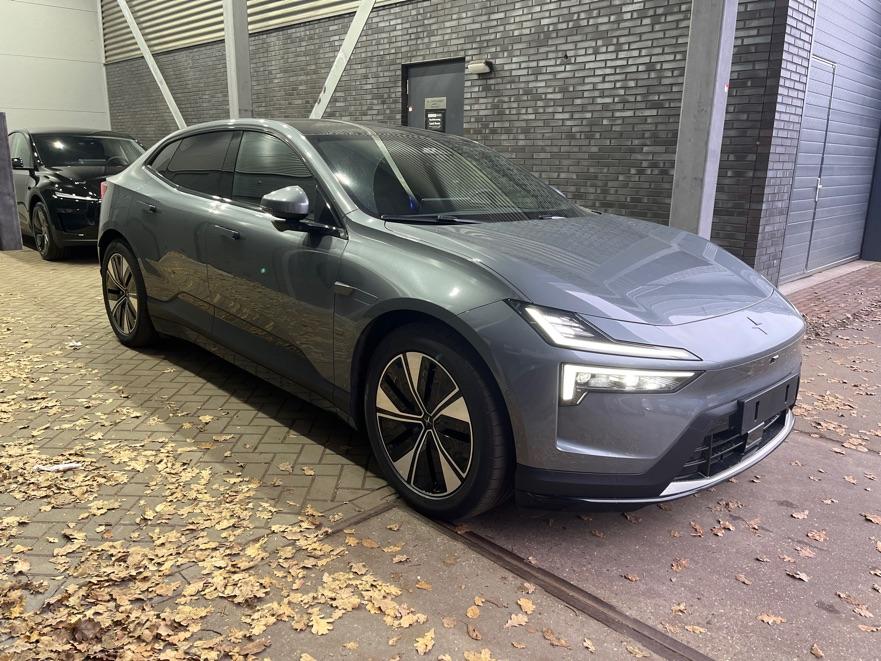 Foto van Polestar 4