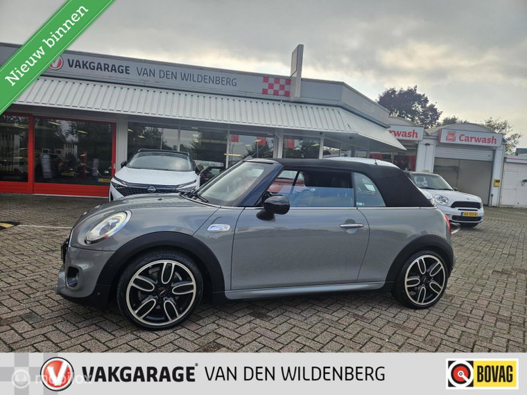 Foto van MINI Cooper S Cabrio