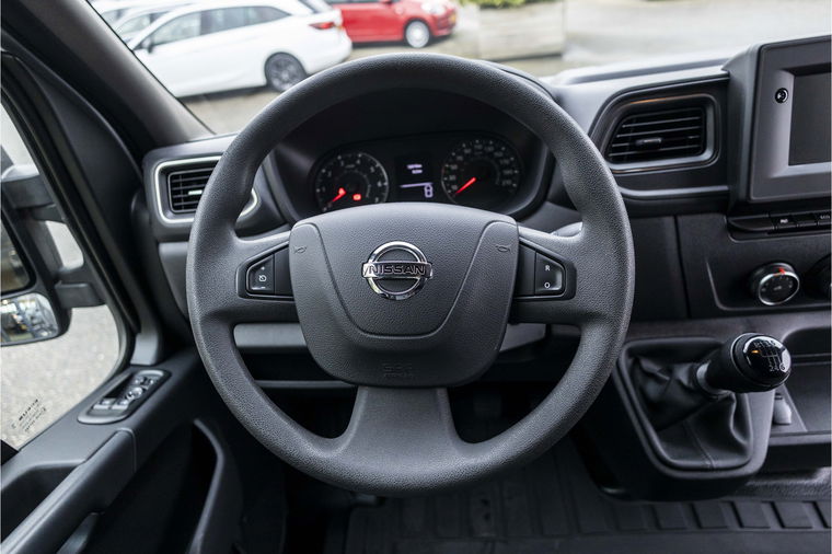 Nissan Interstar