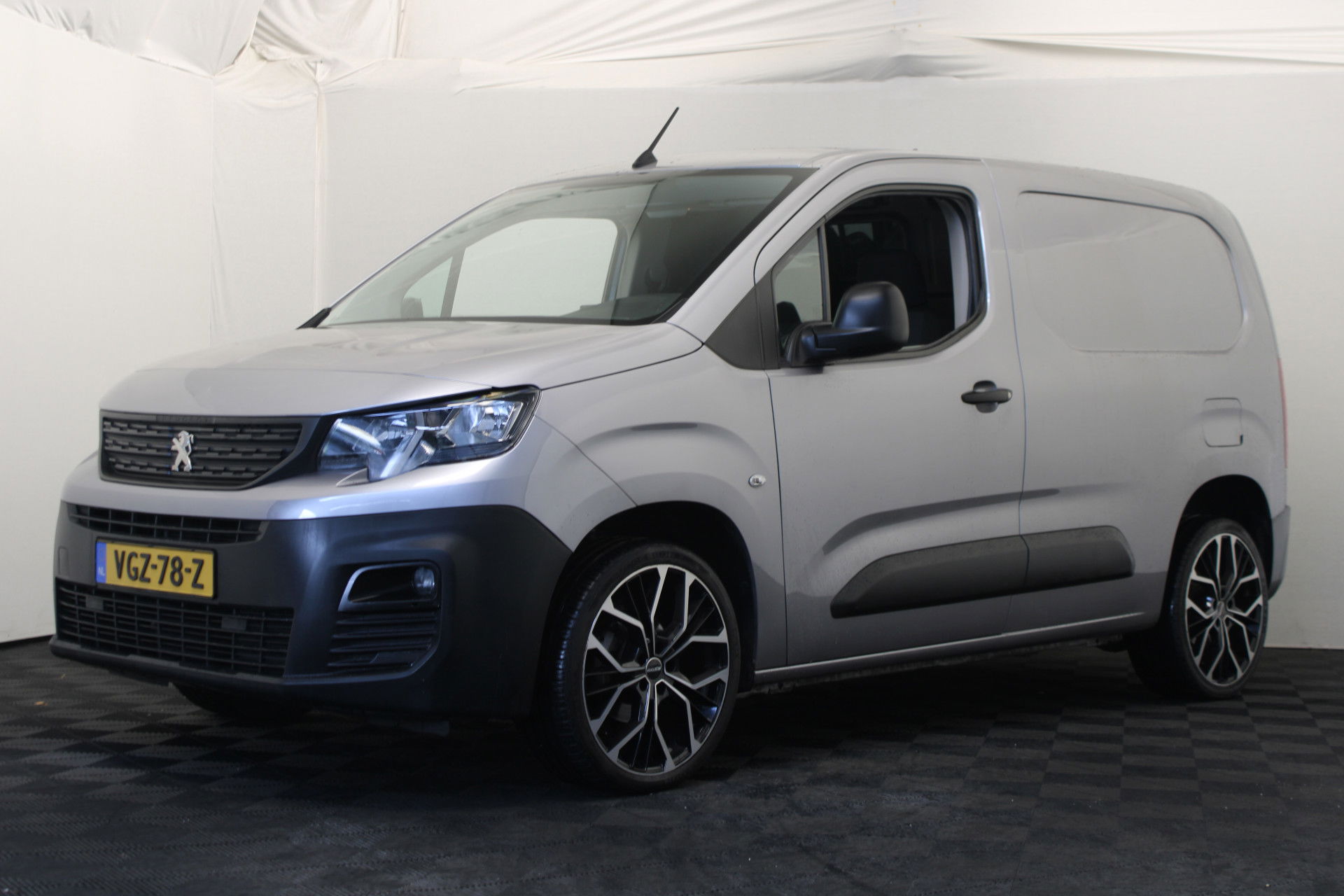 Foto van Peugeot Partner