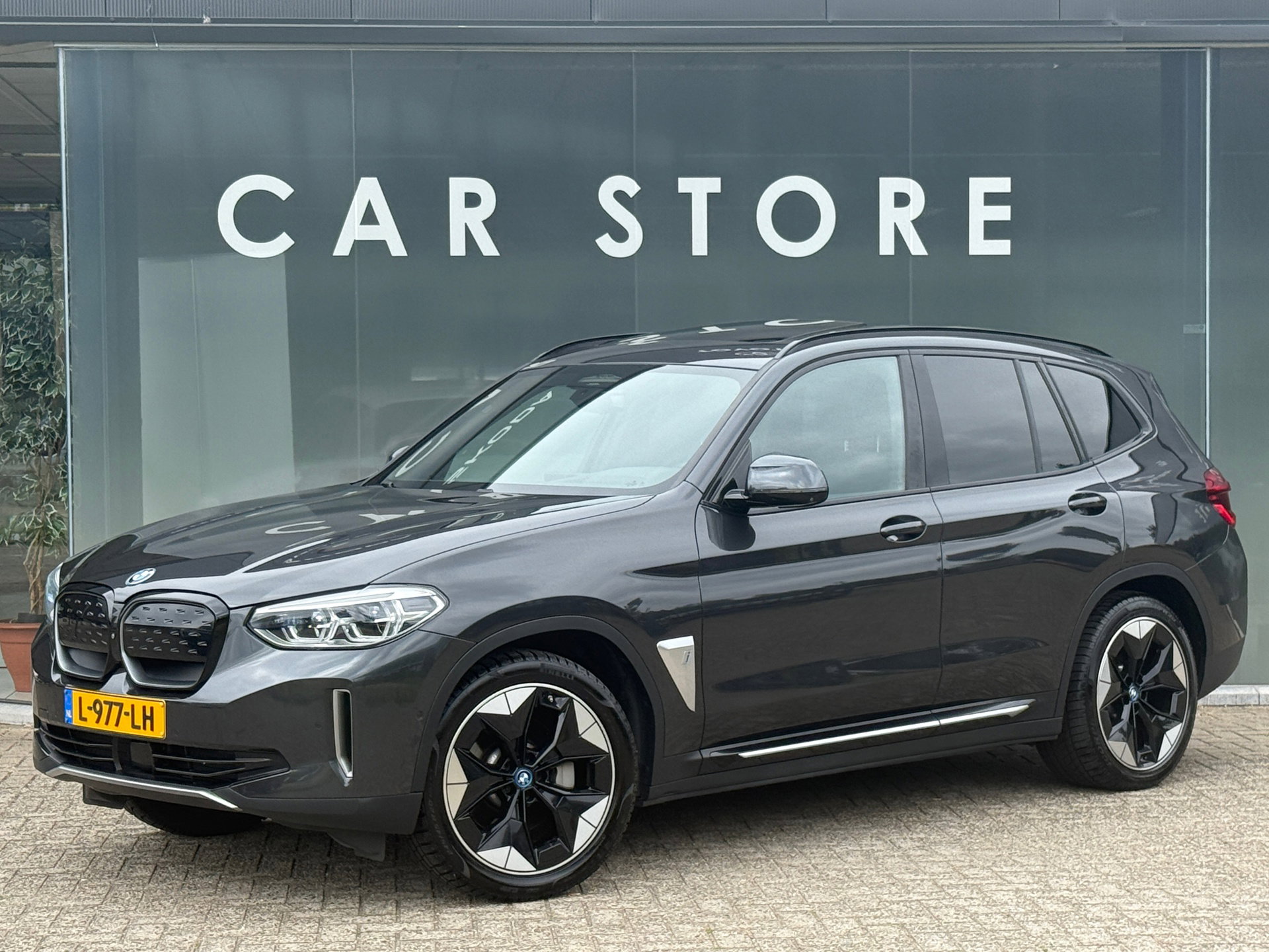 Foto van BMW iX3