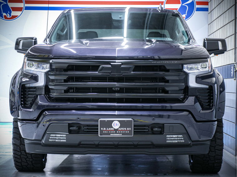 Chevrolet Silverado 1500 High Country | Black Ops Dark Ash Metallic