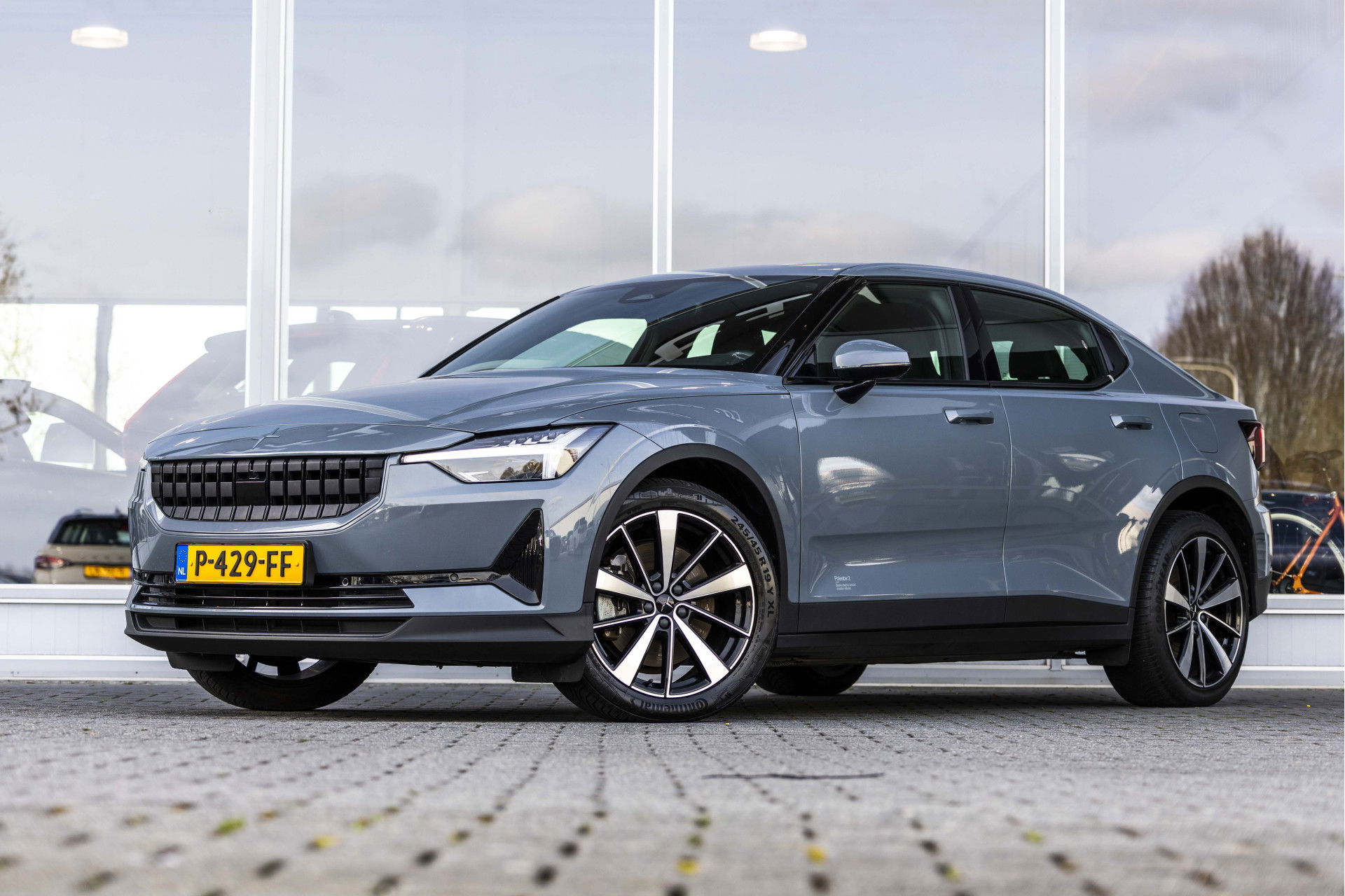 Foto van Polestar 2
