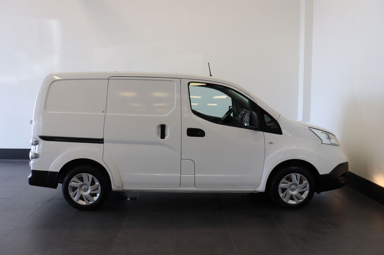 Nissan E-NV200