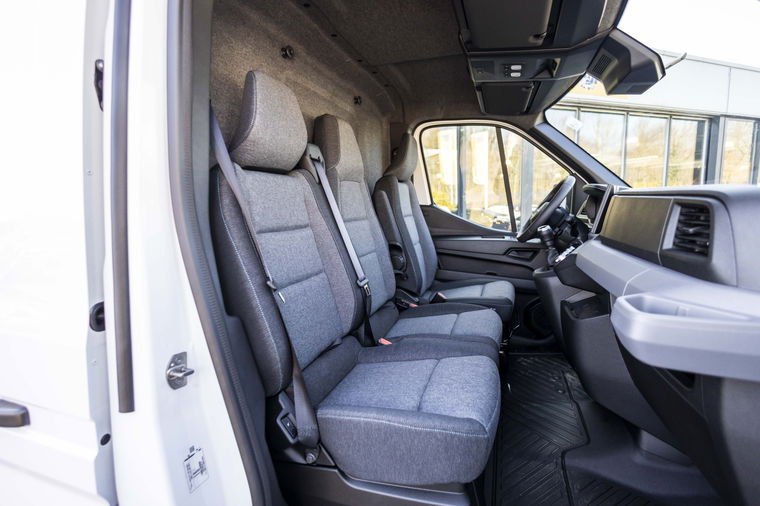 Nissan Interstar