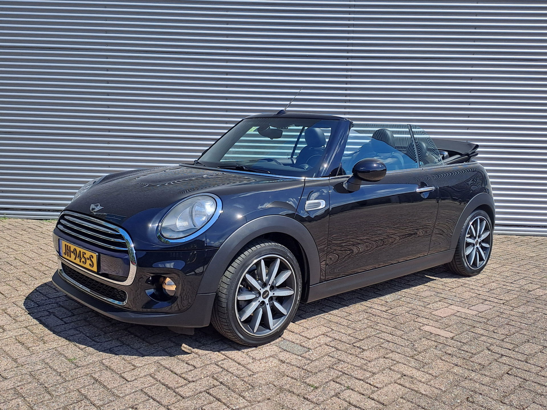 Foto van MINI Cooper Cabrio