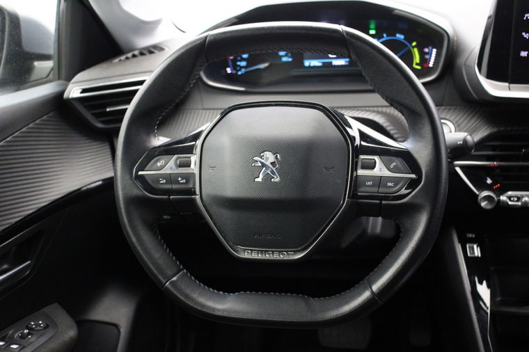Peugeot e-208