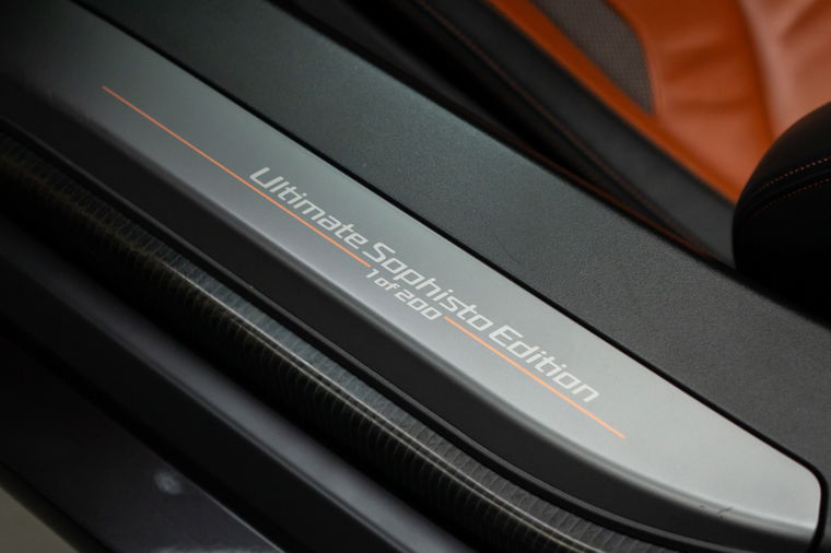 BMW i8 Roadster