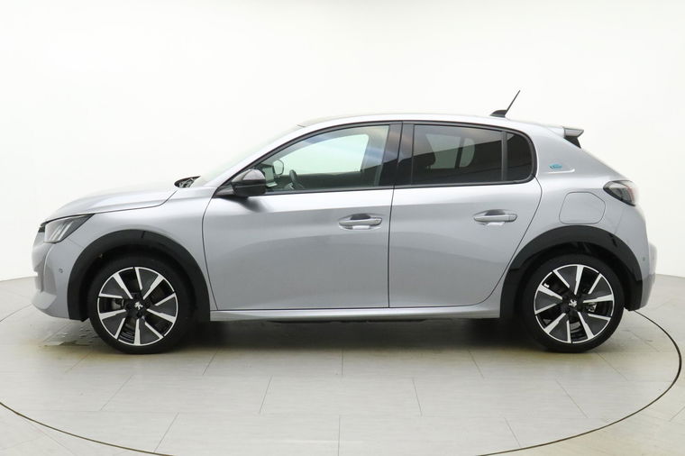 Peugeot e-208