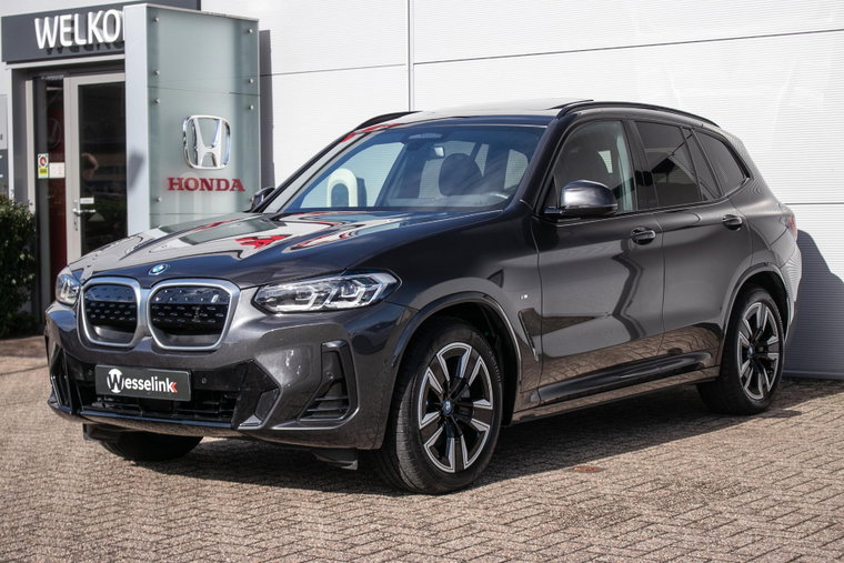 Foto van BMW iX3