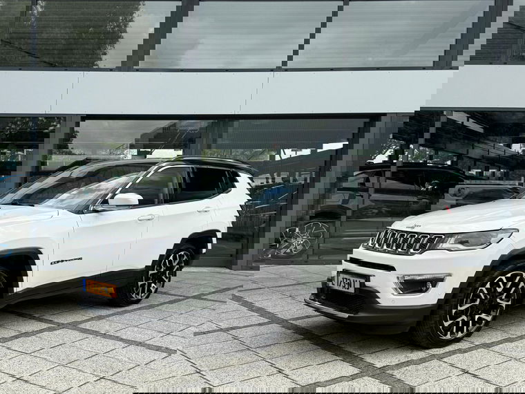 Foto van Jeep Compass