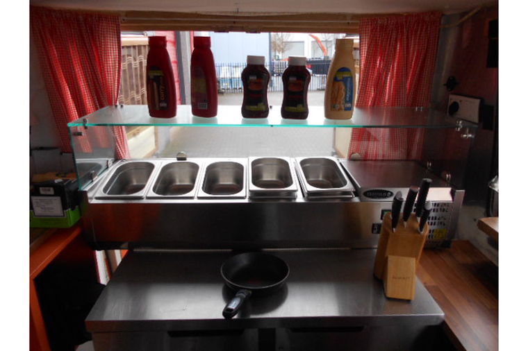 Peugeot J7PZ20 food truck / verkoopwagen compleet