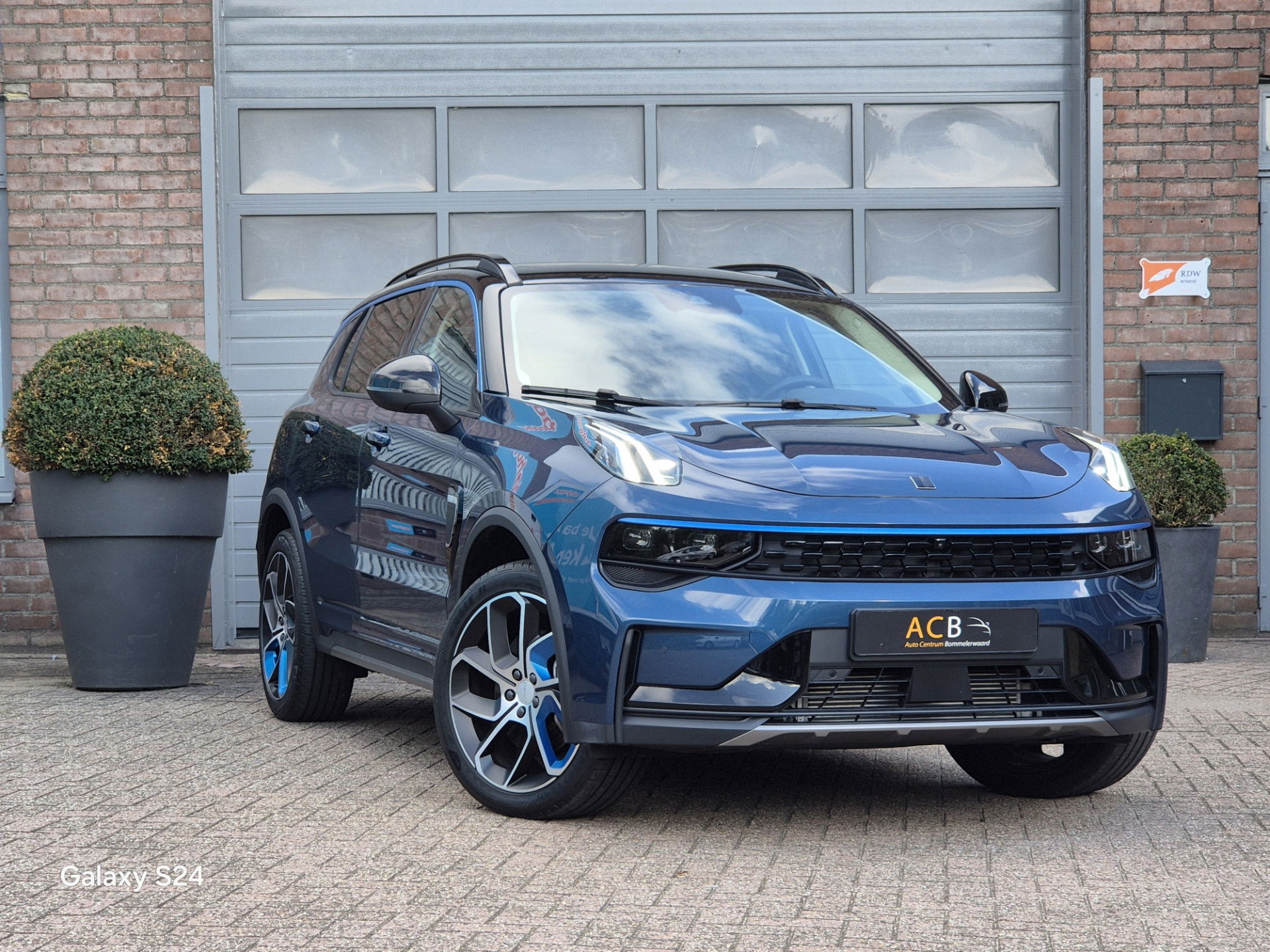 Foto van Lynk & Co 01