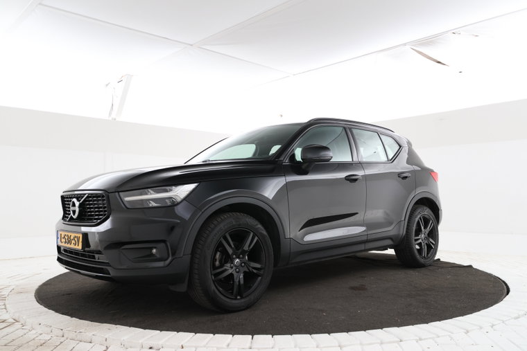 Volvo XC40 foto 1