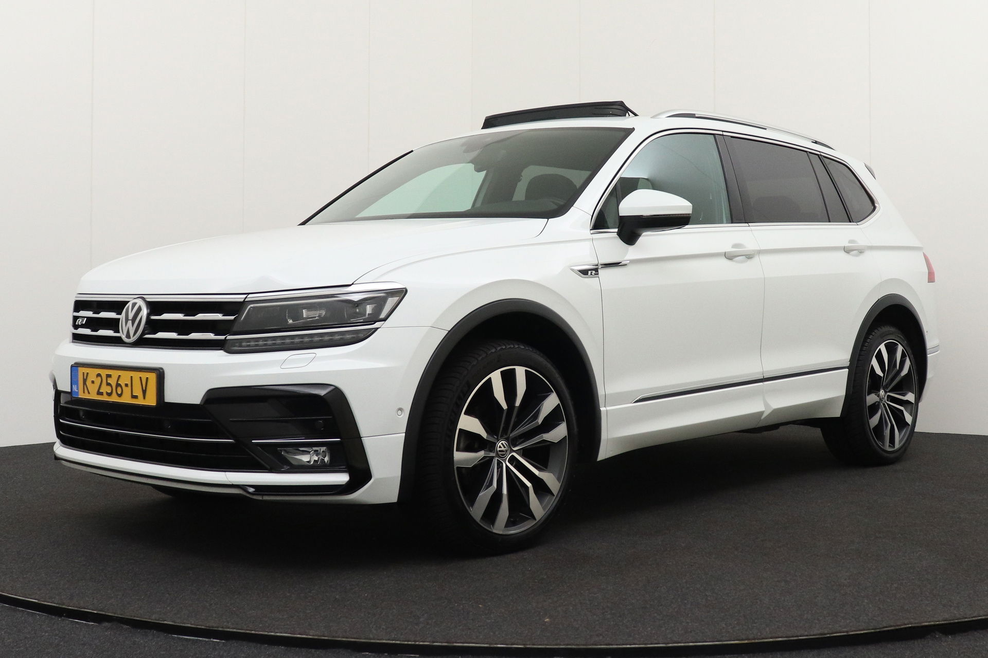 Foto van Volkswagen Tiguan Allspace