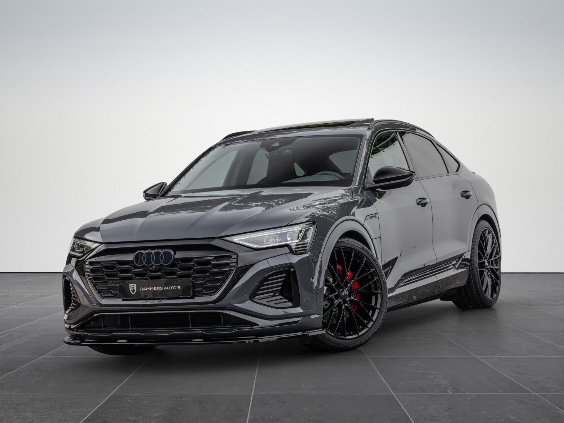 Foto van Audi Q8 Sportback e-tron