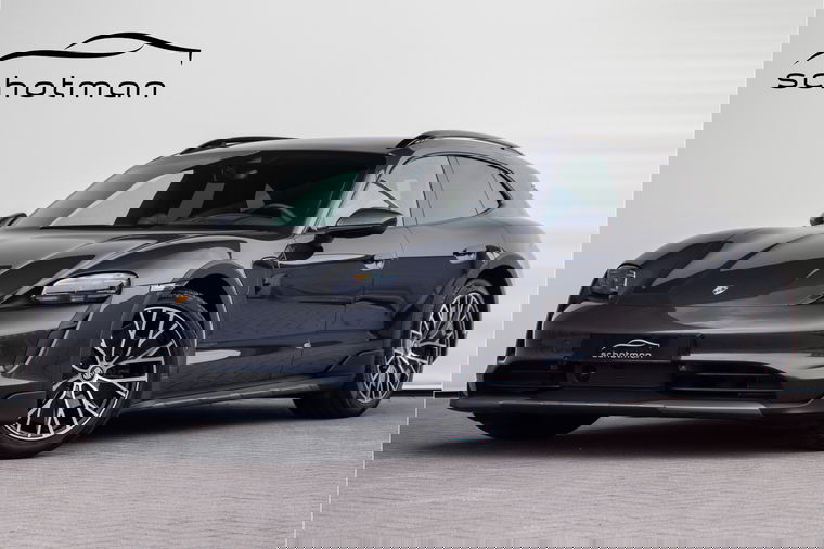 Foto van Porsche Taycan Cross Turismo