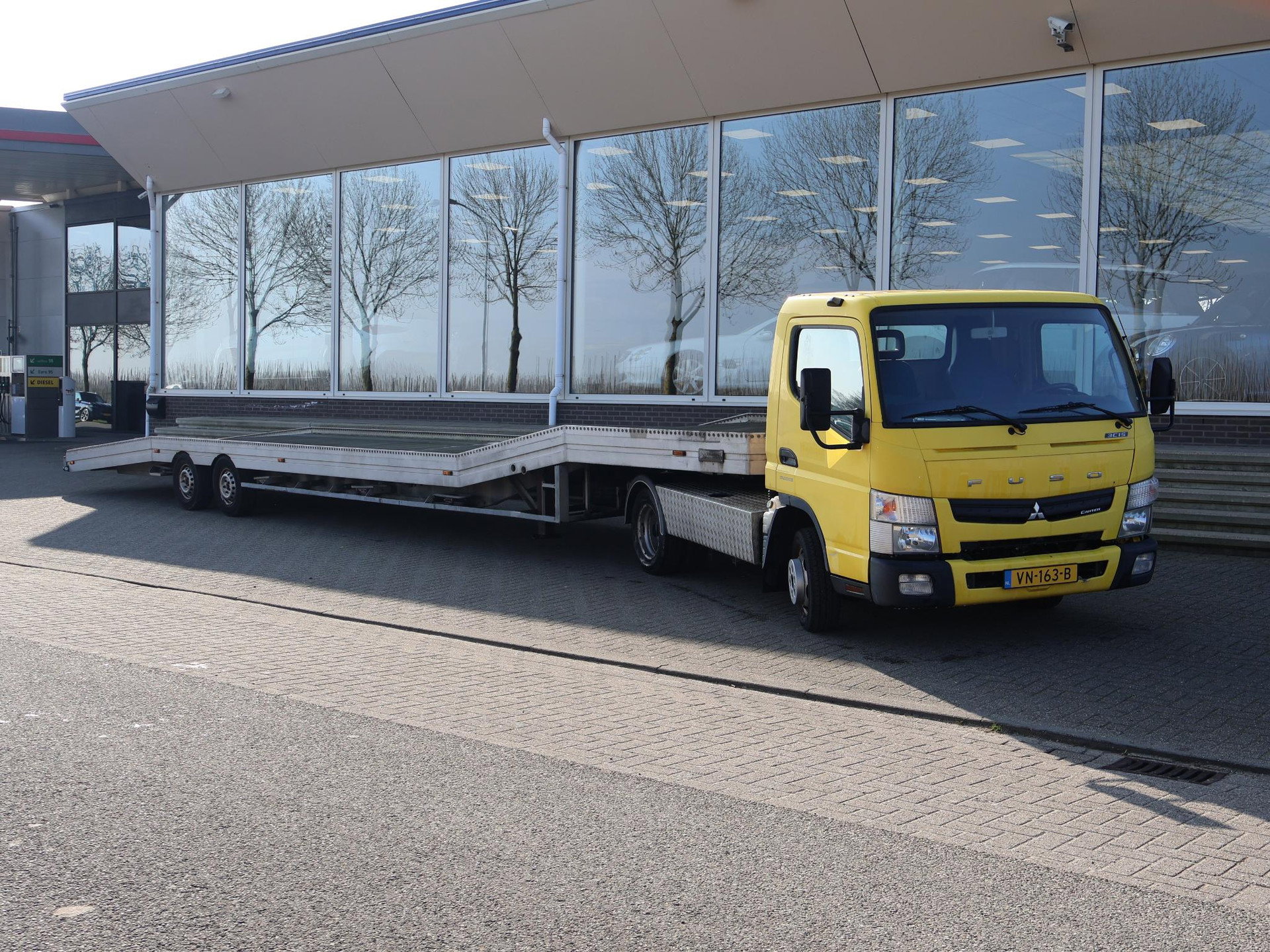 Foto van Mitsubishi Canter