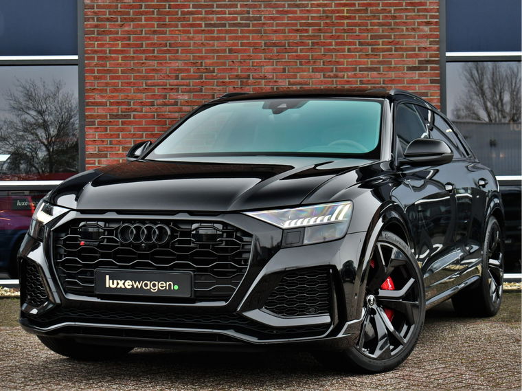 Audi RSQ8
